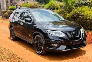 Nissan X-Trail 2.0 Hybrid AWD 2019 Matt Black