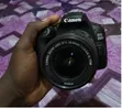 Canon 250D Kamera ya DSLR - 1
