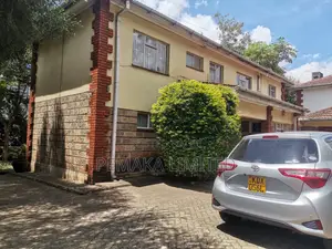 Nyumba ya Kibiashara ya Vyumba 4 Standalone Kupangishwa, Lavington