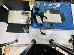U800 LED Light Kit na Stand & Betri 2 Zinazochajiwa