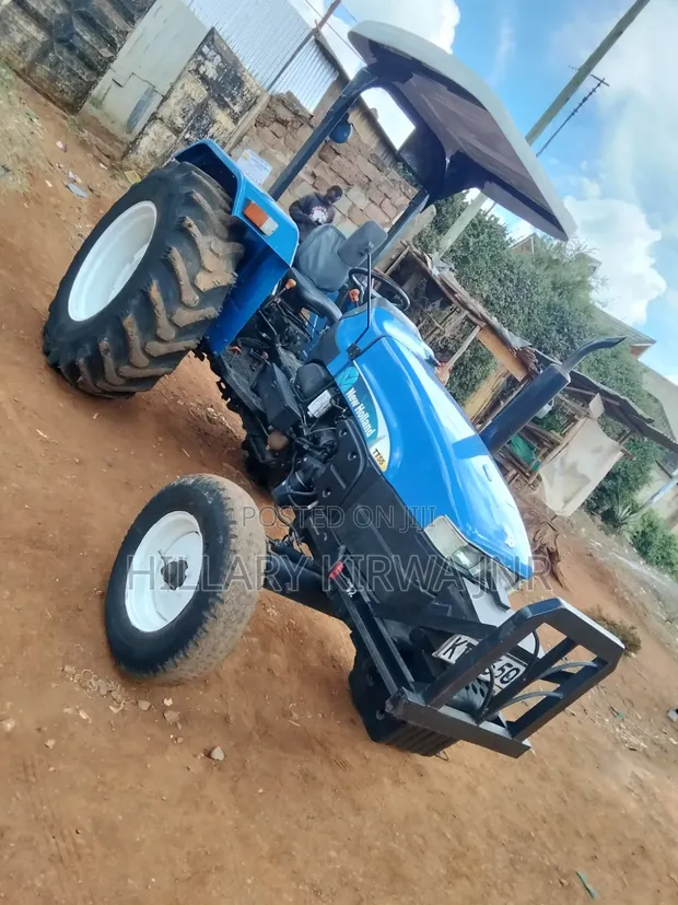 Tractor New Holland TT55 2WD - 1