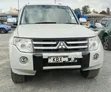 Mitsubishi Pajero 2007 Nyeupe - 2
