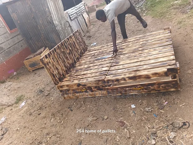 Rustic Varnished Strong Foldable Pallet Bed (5x6) - 1