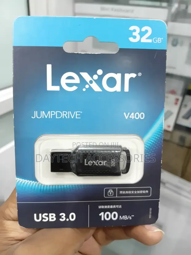 Lexar 32GB JumpDrive V400 USB 3.2 Gen 1 Flash Drive - 1