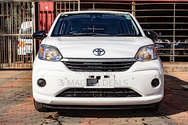 Toyota Passo 2019 White - 1