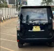 Toyota Voxy 2009 Nyeusi - 3
