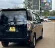 Toyota Voxy 2009 Nyeusi - 5