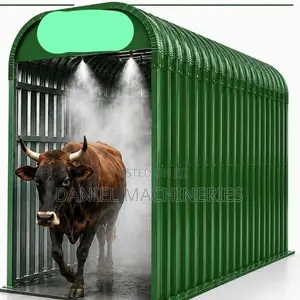 Durable Cattle Spray Race - Brand New