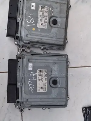 Mercedes-Benz OM642 Engine Control Unit (ECU)