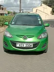 Mazda Demio 2012 Kijani - 4