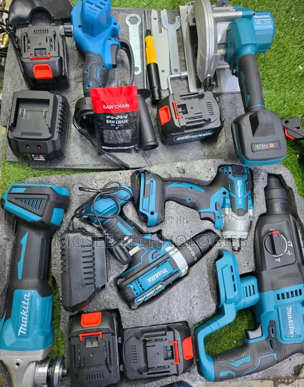 Makita Multi-Tool Combo Set - Brand New - 1