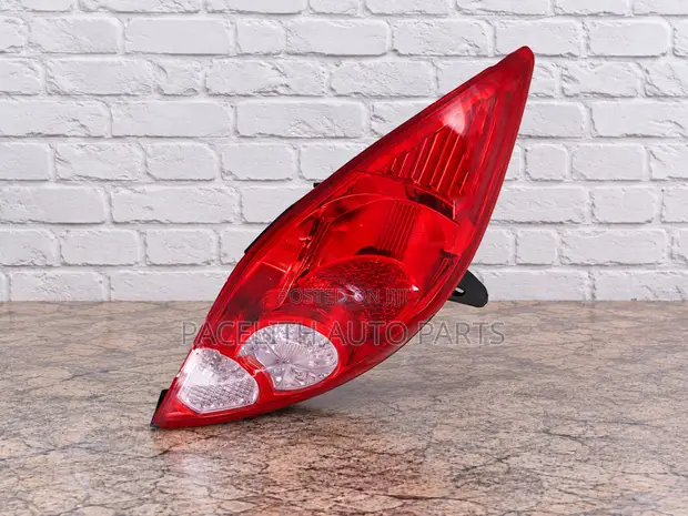 Depo Tail Lamp for Nissan Tiida Hatchback (2005-2006) - 1