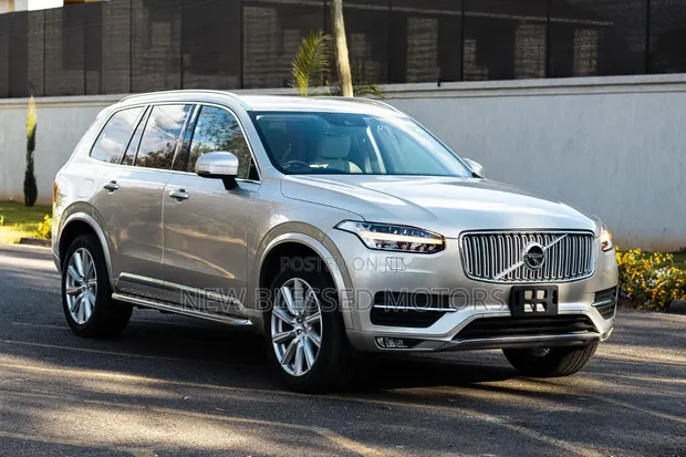 Volvo XC90 2017 Nyeupe - 1