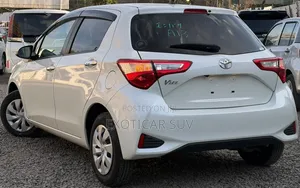 2019 Toyota Vitz 1.0 FWD 5dr Pearl