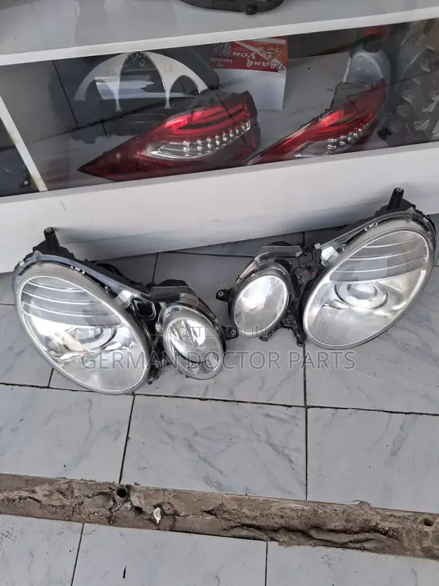 Mataa ya Mbele ya Mercedes-Benz W211 E-Class Yasiyo ya Xenon - 1