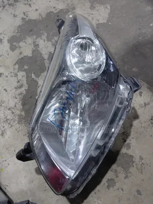 Mataa ya Toyota IST 2008-2012 (Yaliyotumika, Kutoka Japan)