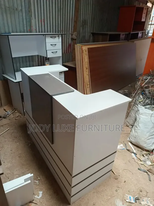 Boss Office Products Executive Office Desk - 1
