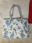 Unique Spacious Tote Bag - 5