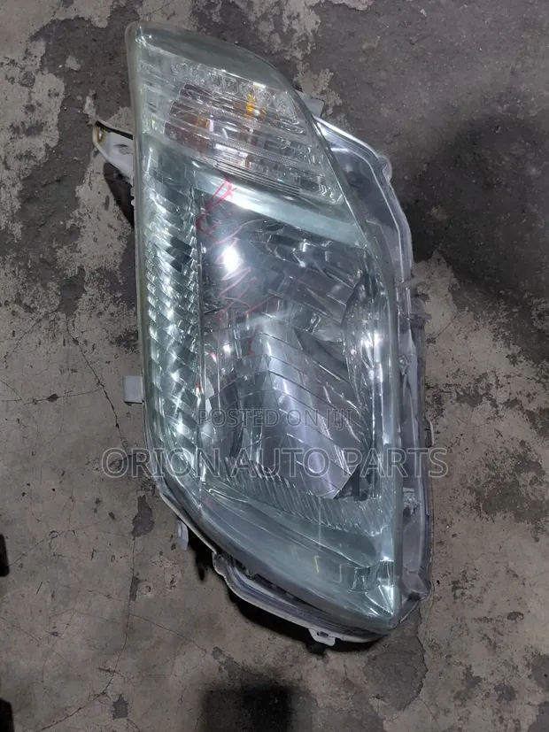 Toyota Fielder 141 Headlights (Non-Xenon) - 1