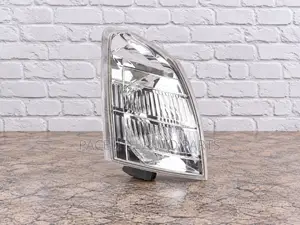 Nissan X-Trail QR20 Corner Lamp - Clear Lens