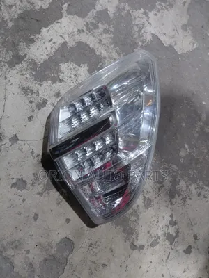 Toyota Vanguard Tail Lights (Ex-Japan)