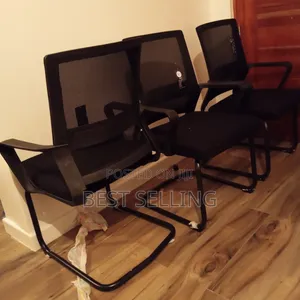 Strong and Elegant Non-Rotating Waiting Chairs