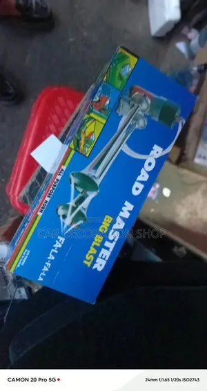 Road Master 12V/24V Big Blast Air Horn