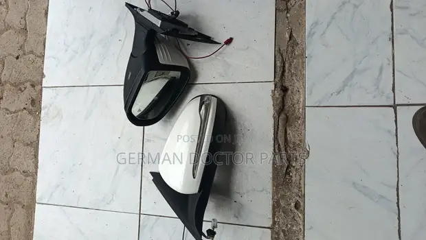 Mercedes-Benz W205 C-Class Side Mirrors (2015-2021) - 1
