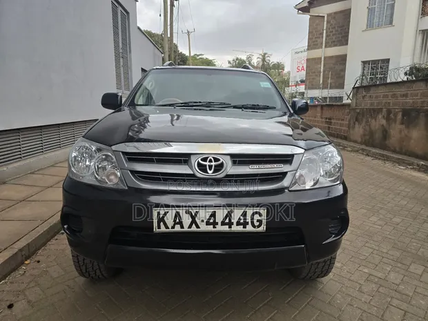 Toyota Fortuner 2006 - 1