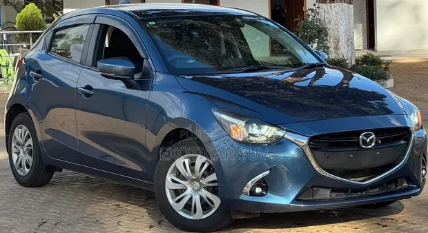 Mazda Demio 2019 Blue - 1