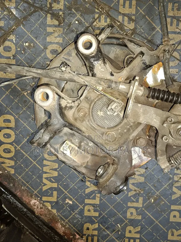 Toyota Avensis 2015 Front Wheel Hub - 1