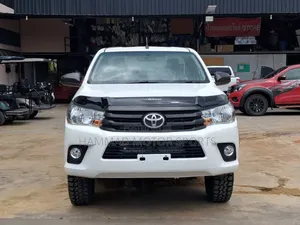 Toyota Hilux Revo Single Cab 2.4 Diesel RWD 2019 White
