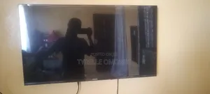 Vitron 40" Smart TV - YouTube, Netflix, Bluetooth