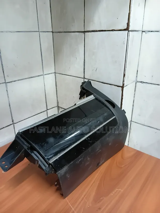 Honda Air Conditioning Control Unit - 1
