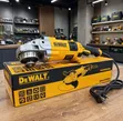 DeWalt 9-Inch Heavy Duty Angle Grinder 2800W - 1
