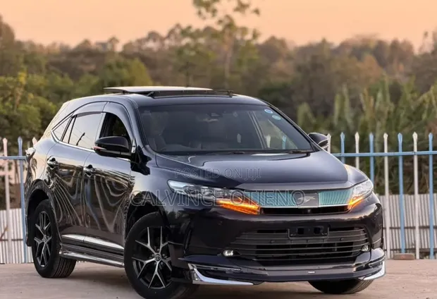 Toyota Harrier 2019 Nyeusi - 1