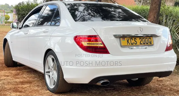 Mercedes-Benz C200 2011 - 1
