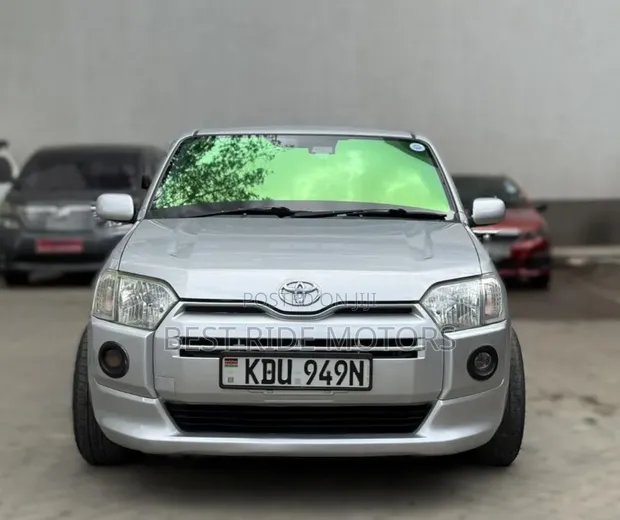 Toyota Succeed 2018 Silver - 1
