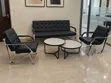 Seti ya Sofa Nyeusi ya Ngozi ya Ofisi na Meza za Kahawa - Samani za Mapokezi - 1