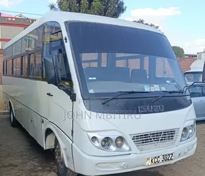 Isuzu NQR 2014 Bus