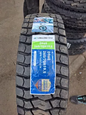 Linglong 265/70R19.5 18PR Commercial Tire
