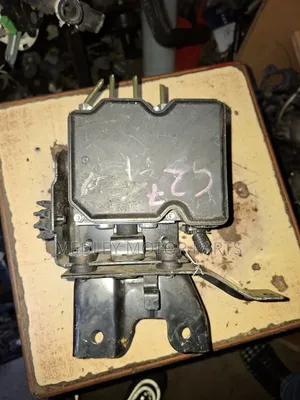 Nissan Serena C27 ABS Motor