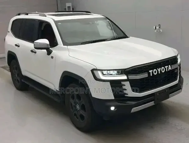 Toyota Land Cruiser Prado 2023 - 1