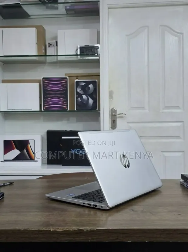 New HP EliteBook 840 G9 Laptop - Core i7, 8GB RAM, 512GB SSD - 1