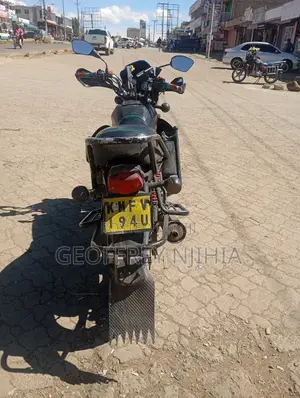 TVS HLX Plus ES 2021 Nyeusi