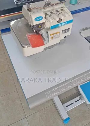 Industrial Overlock Sewing Machine