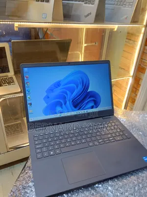 Dell Vostro 3500 Laptop - 8GB RAM, 256GB SSD