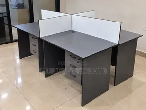 4-Way Ofisi Workstation na Partitions za Faragha & Drawers