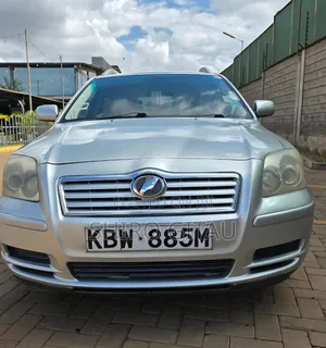 Toyota Avensis 2005 Nyeusi
