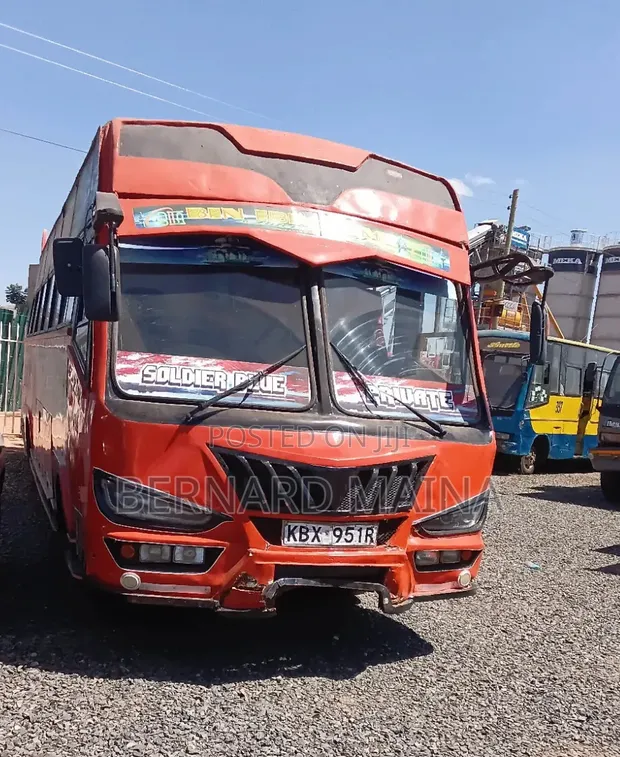 Hino Dutro FC500 Bus 2014 Rangi ya Chungwa - 1